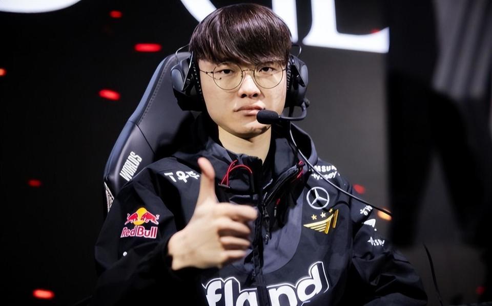 VCT CN 发布了 WOL 赛季阵容： Juicy ／ lysoar ／ SiuFatBB ／ Spring ／ Yuicaw