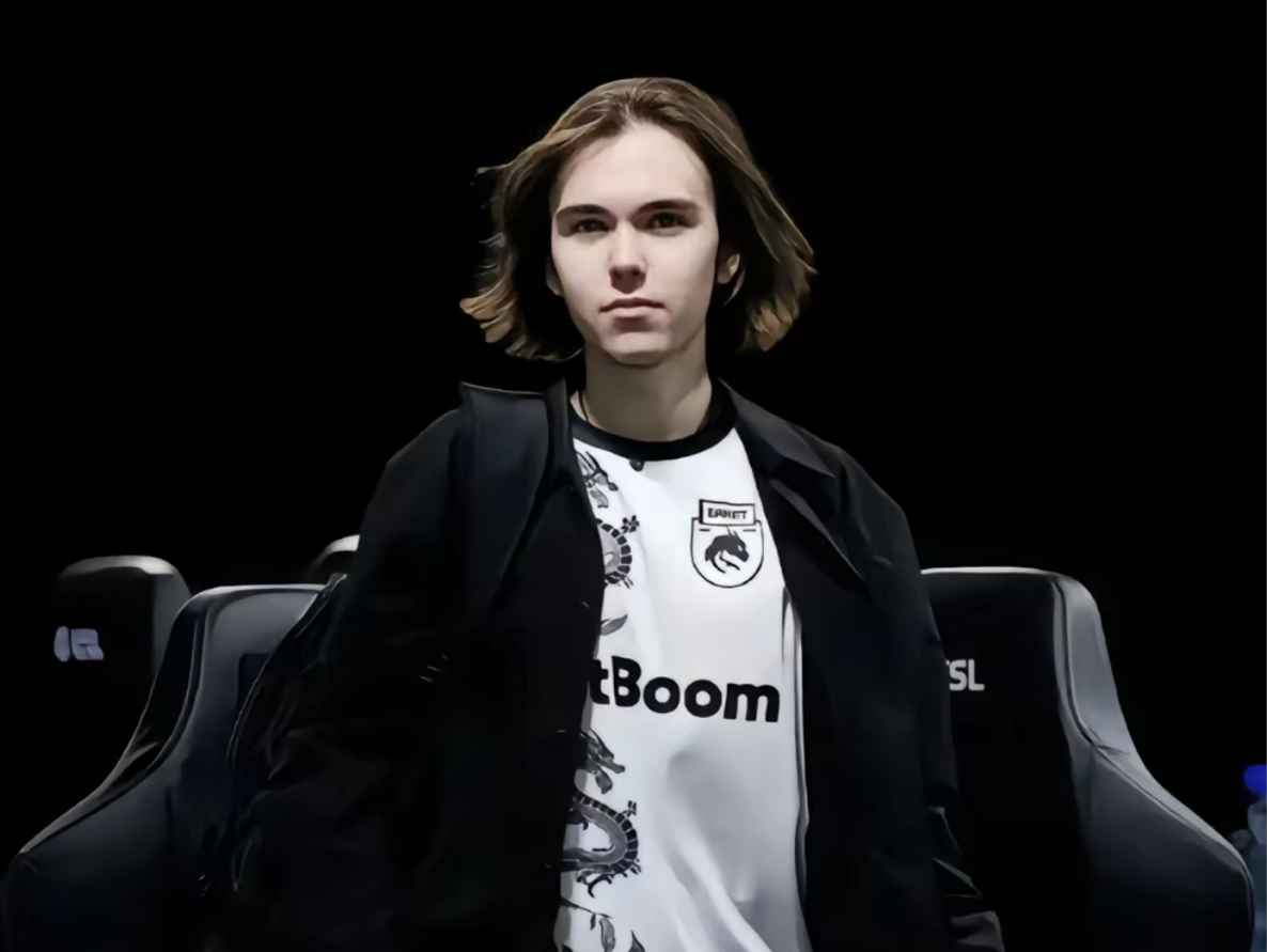 WBG赛后群访 TheShy：比赛中Weiwei都会让我小心对面Gank