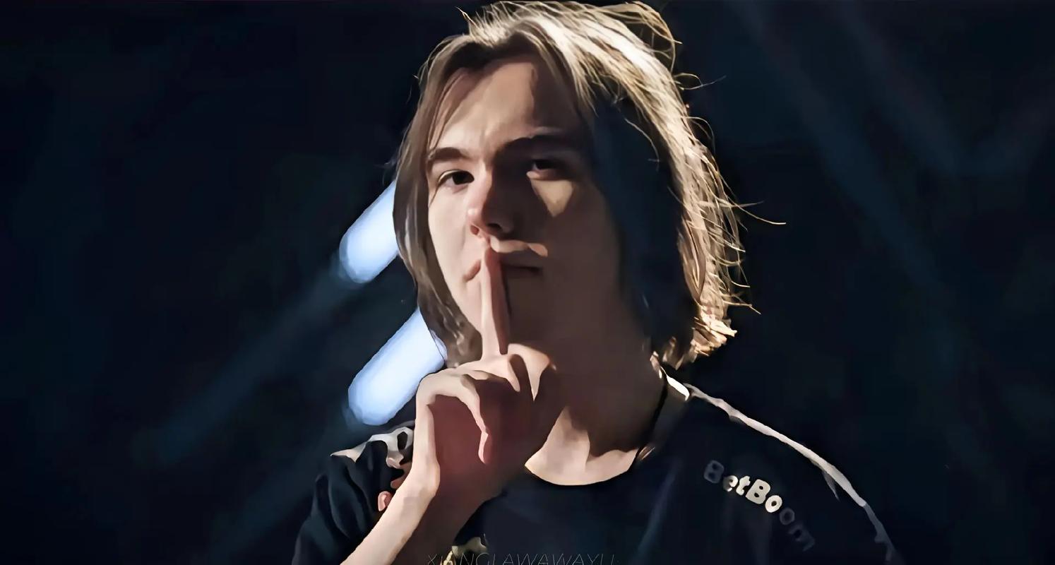 坚定所信，再创辉煌！站在分界线交汇处，见证新十年首冠！ 恭喜JDG京东电子竞技俱乐部勇夺2023LPL春季赛冠军，成功卫冕实现联赛两连冠