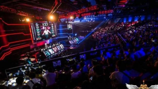 TOBIZ 加入 Heroic 担任新教练