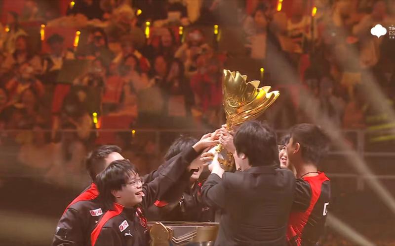 狂！赛后采访Leyan：我玩野核打野的话，有机会赢所有其他的打野！