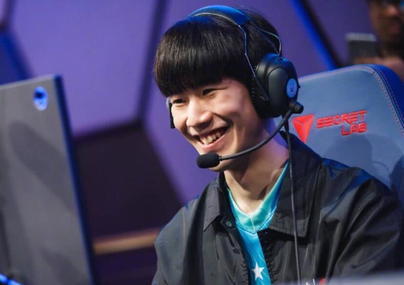 必须是学长！ Vampire 龙龟以1-17输给2023新生队，2023新生队击败2024新生队