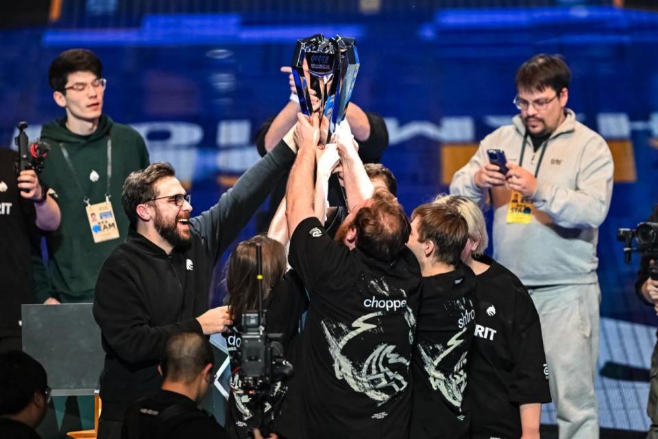 上海EDG.M晋级2022KPL常规赛第二轮A／B卡位赛