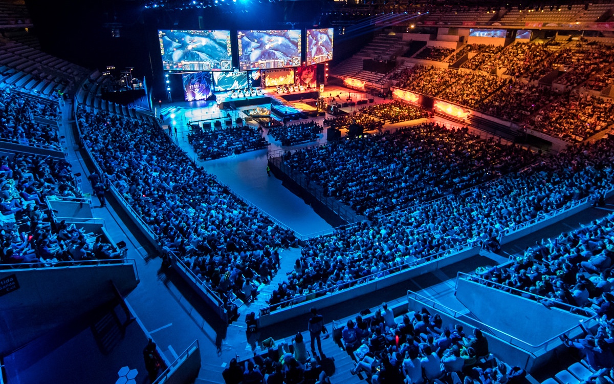 BLG分享微博杯比赛返图：勇敢冲锋 力争上游