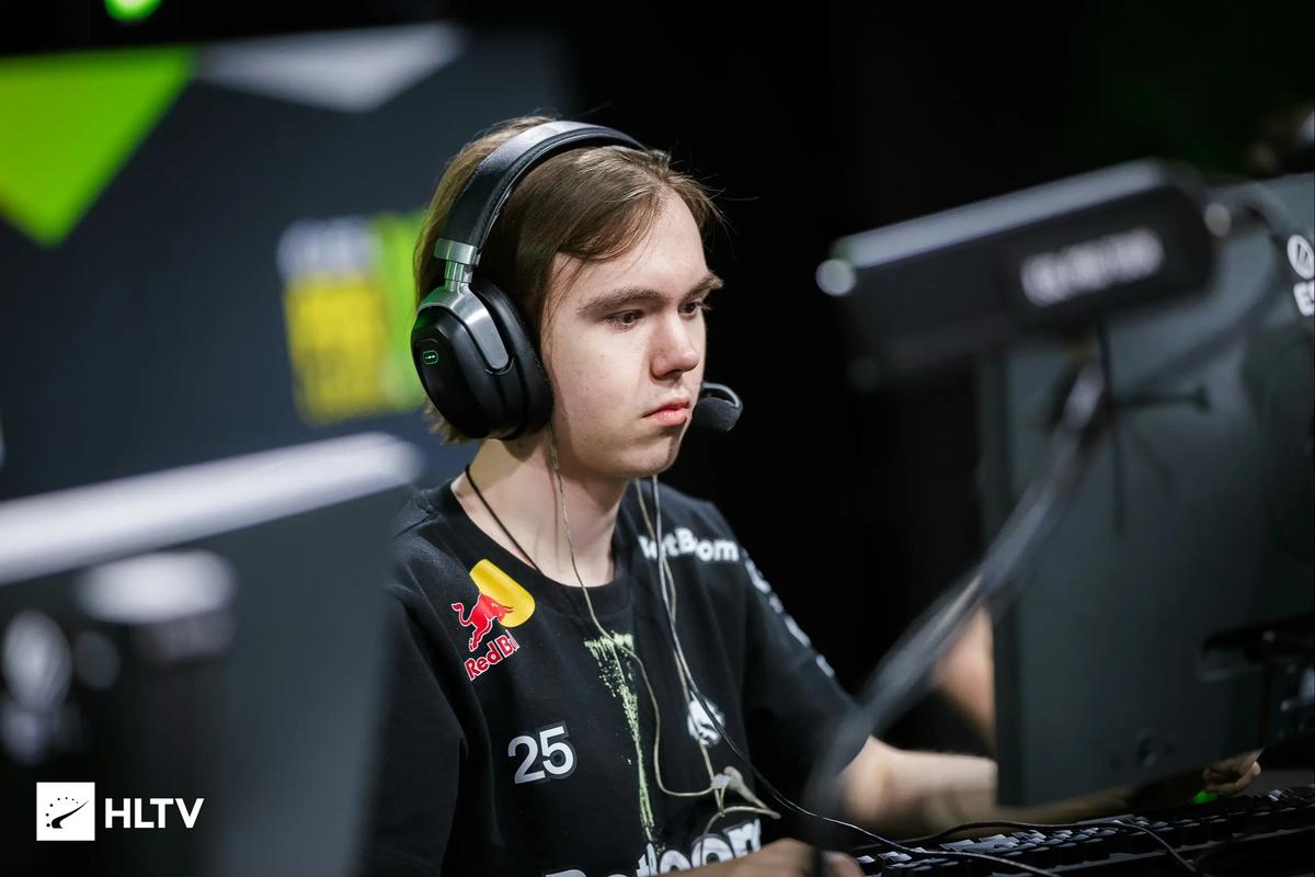 EDG训练赛无敌了？左手与牙膏聊天“漏勺” 厂长回应争议