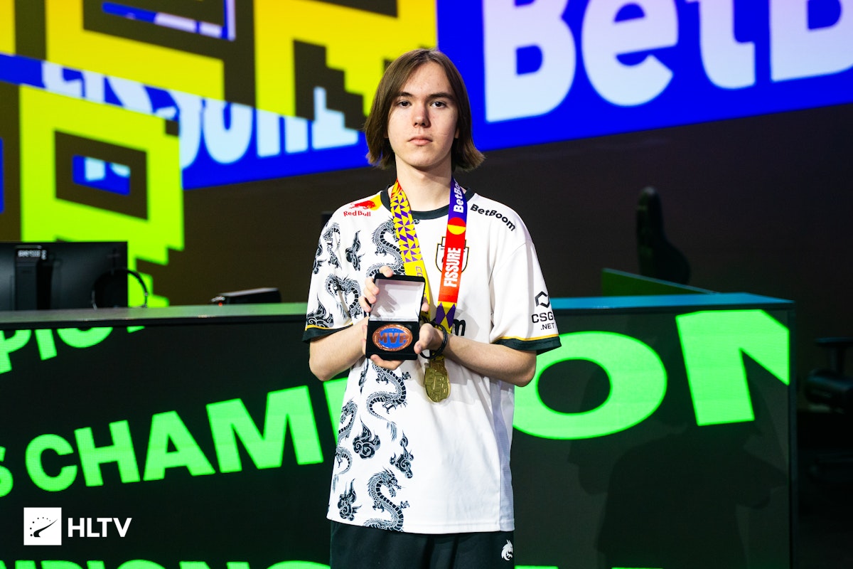 FunPlus Phoenix 和 Top Esports 在 LPL 分裂 2 2025 中取得胜利